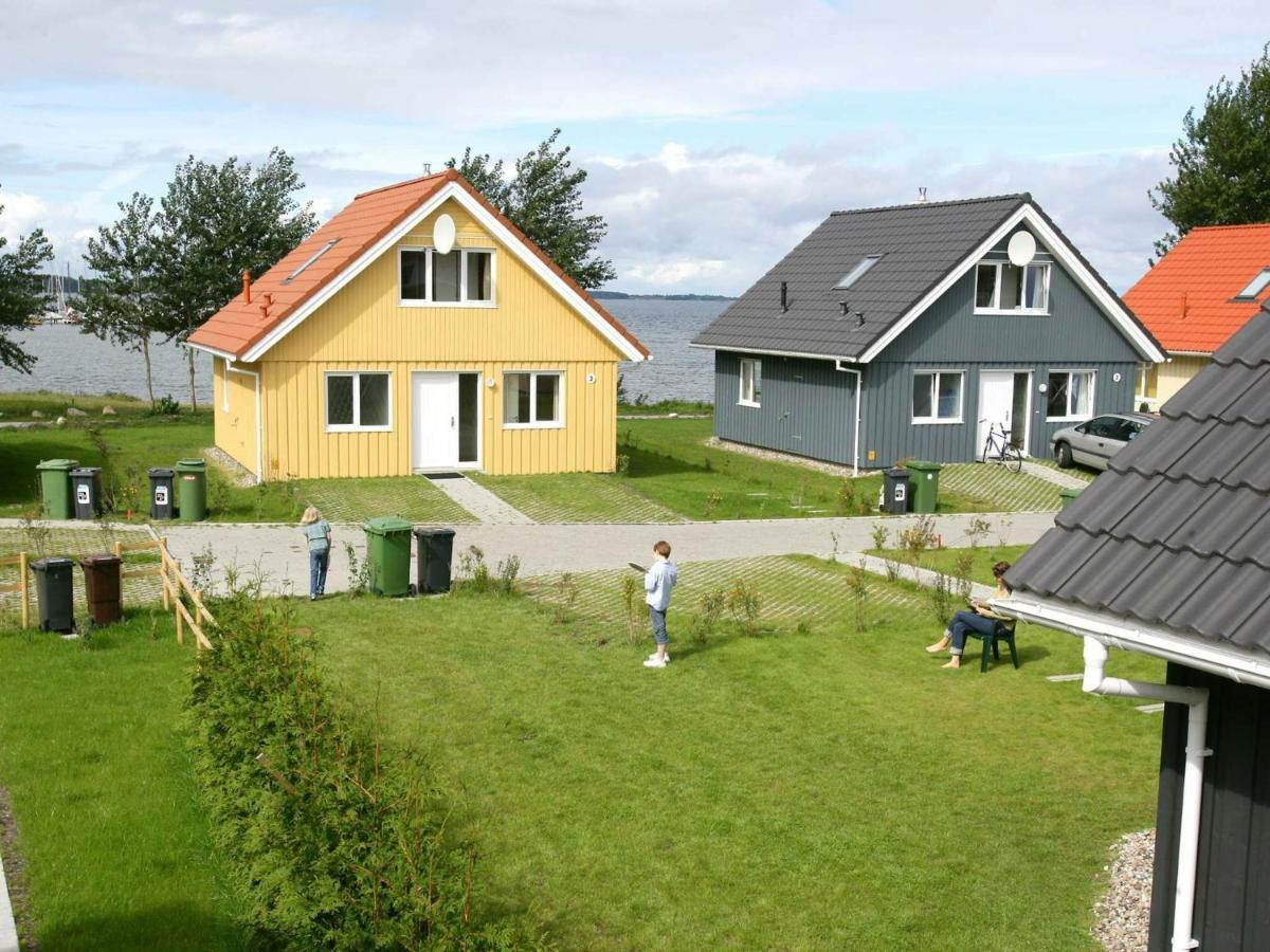 8 Person Holiday Home In Gelting Eksteriør billede